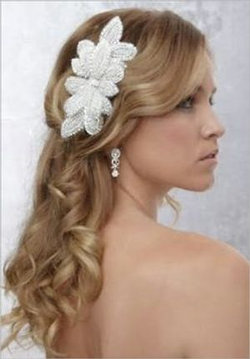 Essential Bridal Accessories For Themed Weddings