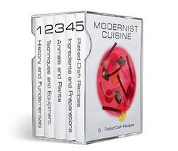 Modernist Cuisine: the Art and Science of Cooking with Stainless Steel Slipcase 7th Edition